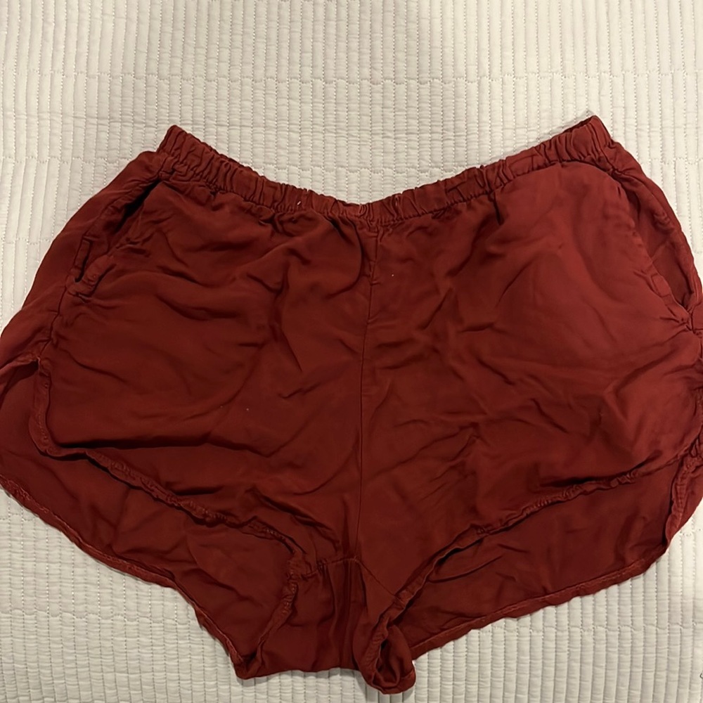 Maroon brandy Melville flowy shorts